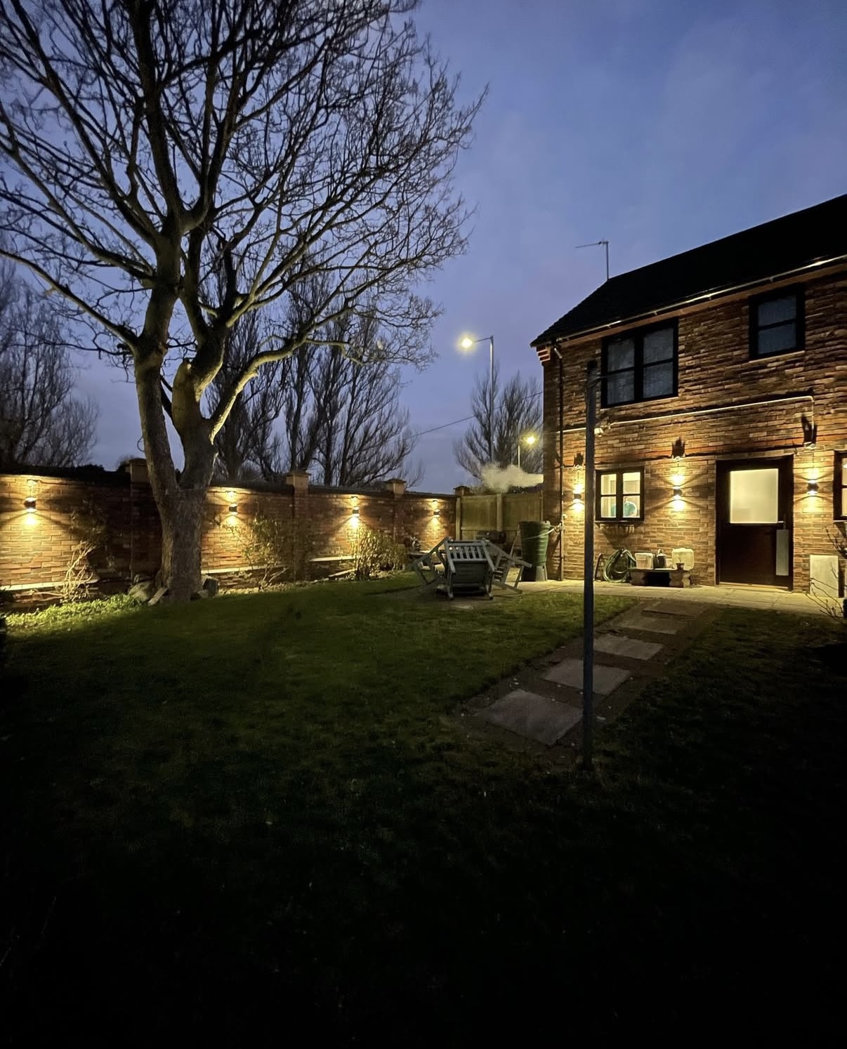 Garden and exterior wall lighting