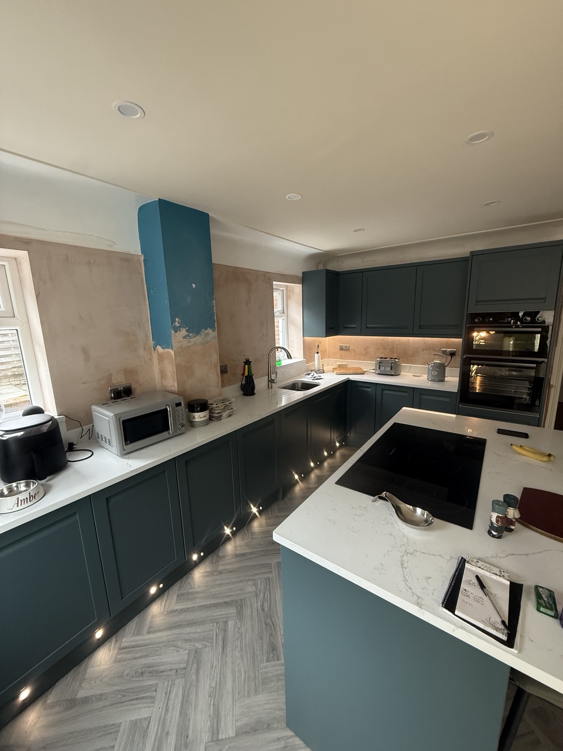 Kitchen spotlights, under-cabinet and plinth lighting